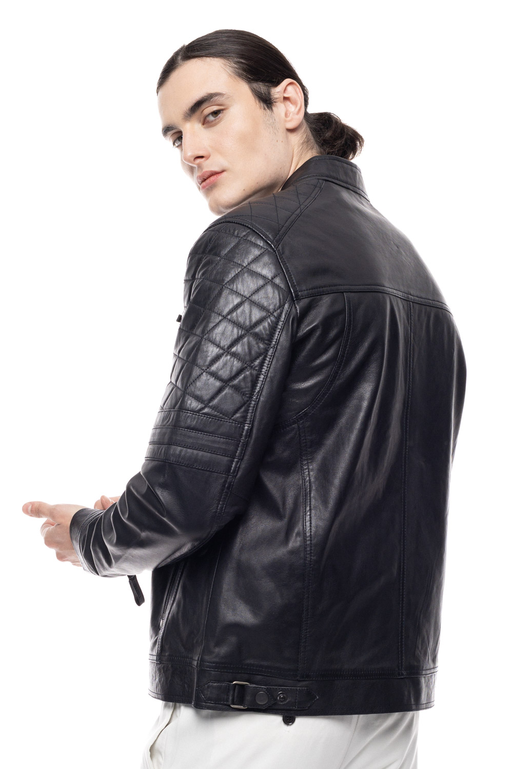 ΔΕΡΜΑΤΙΝΟ ΑΝΔΡΙΚΟ ΜΠΟΥΦΑΝ ΚΩΔΙΚΟΣ: 49-M-0123 (BLACK)